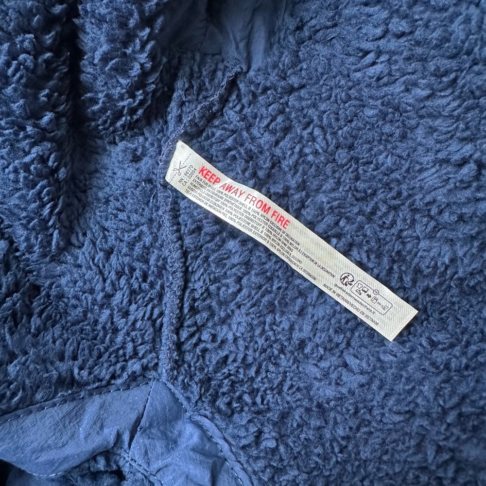 FP Scout It Out Embroidered Fleece Vest - Picture 13 of 13